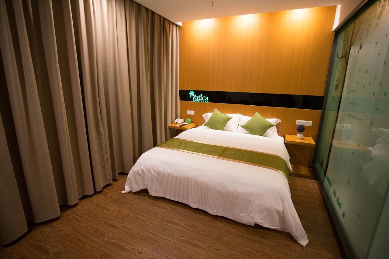 Vatica International Tourism Luoshan Road Subway Station Hotel 3*