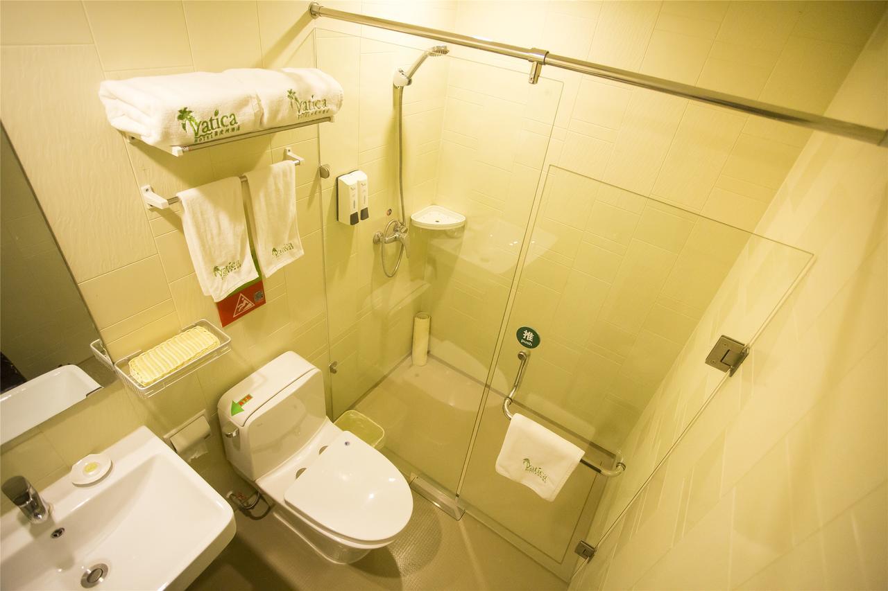 Hotel Vatica International Tourism Luoshan Road Subway Station